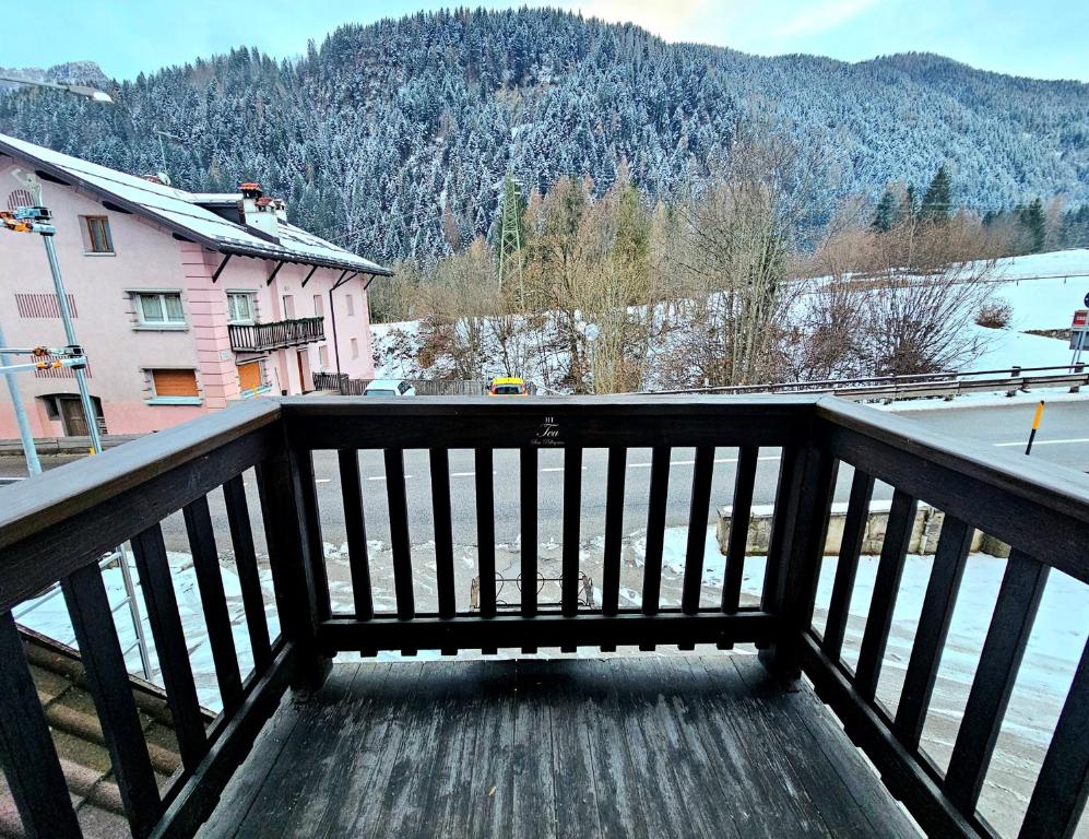 TEA San Pellegrino - DOLOMITI - Quadruple Room With Balcony