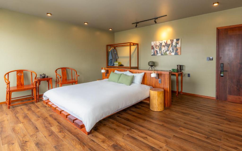 Suite Nhìn Ra Thành Phố