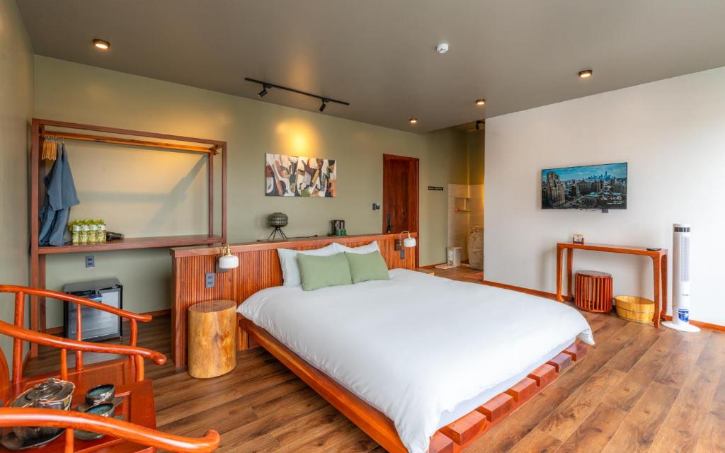 Suite Nhìn Ra Thành Phố