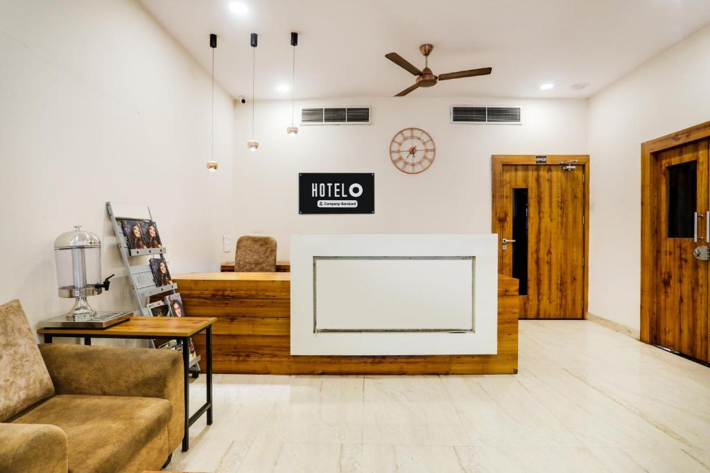 Posezení v ubytování Super Hotel O Pardi Near Kalamna Market