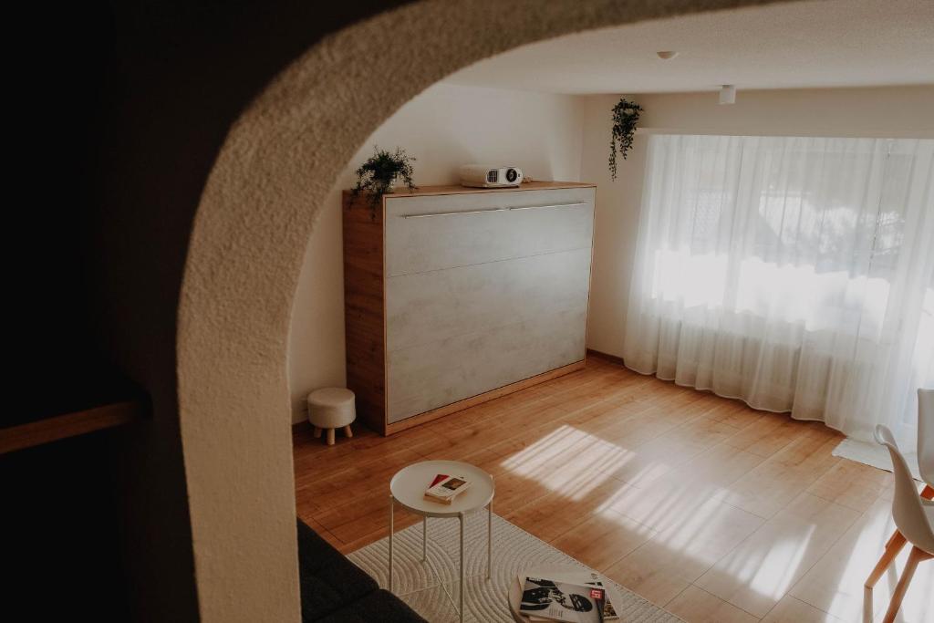 Postel nebo postele na pokoji v ubytování Superb Modern Studio Leukerbad