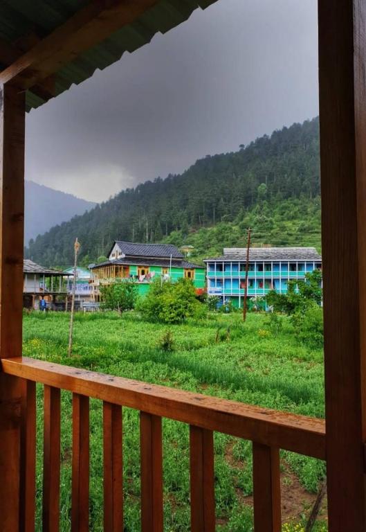 Paradise Doors Homestay - One-Bedroom Chalet