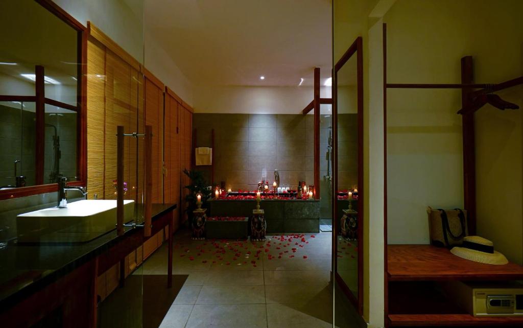 Phòng Deluxe Giường Đôi Có Bồn Tắm