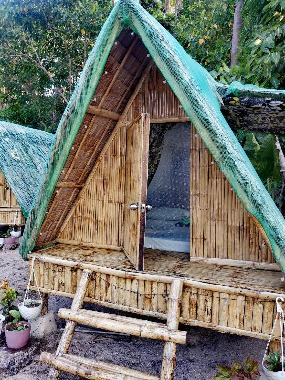 Zahrada ubytování El Nido Beach Camp