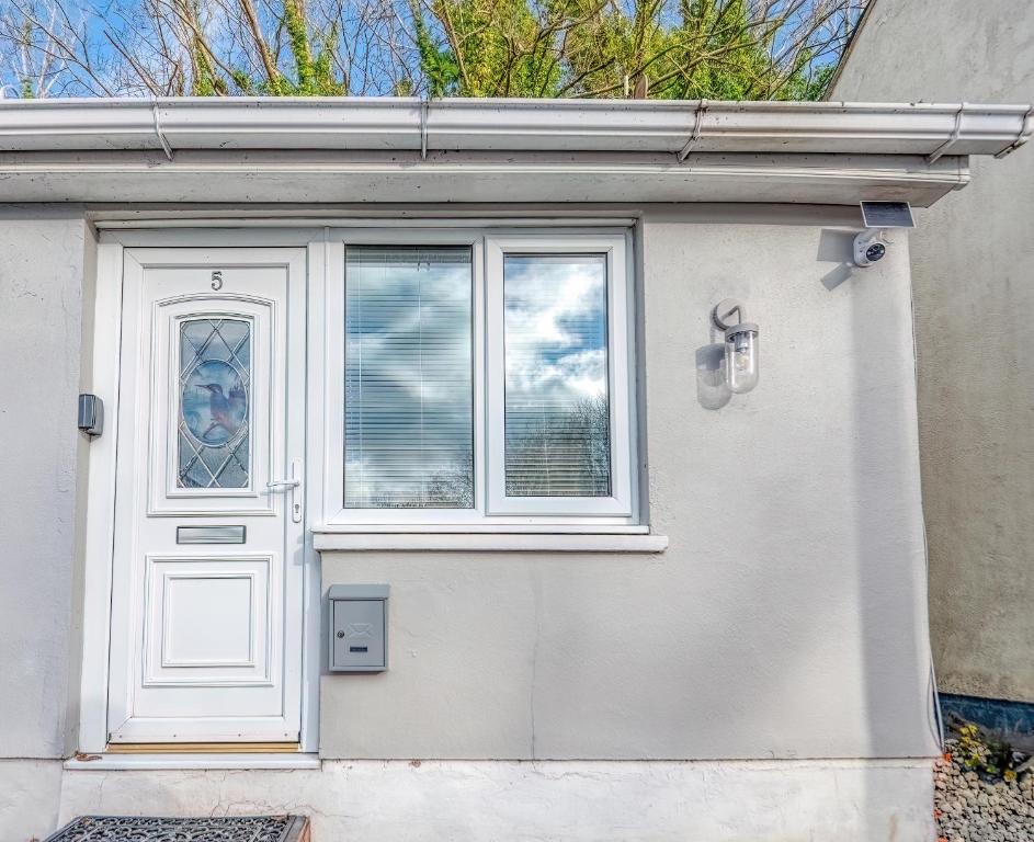 Budova, kde se prázdninový dům nachází