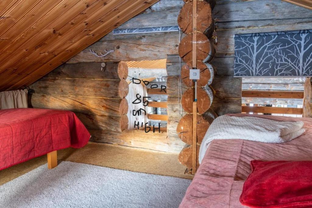 A room (or 2 or 3) in a Lapland House of Dreams - Habitación Triple Con Baño Compartido