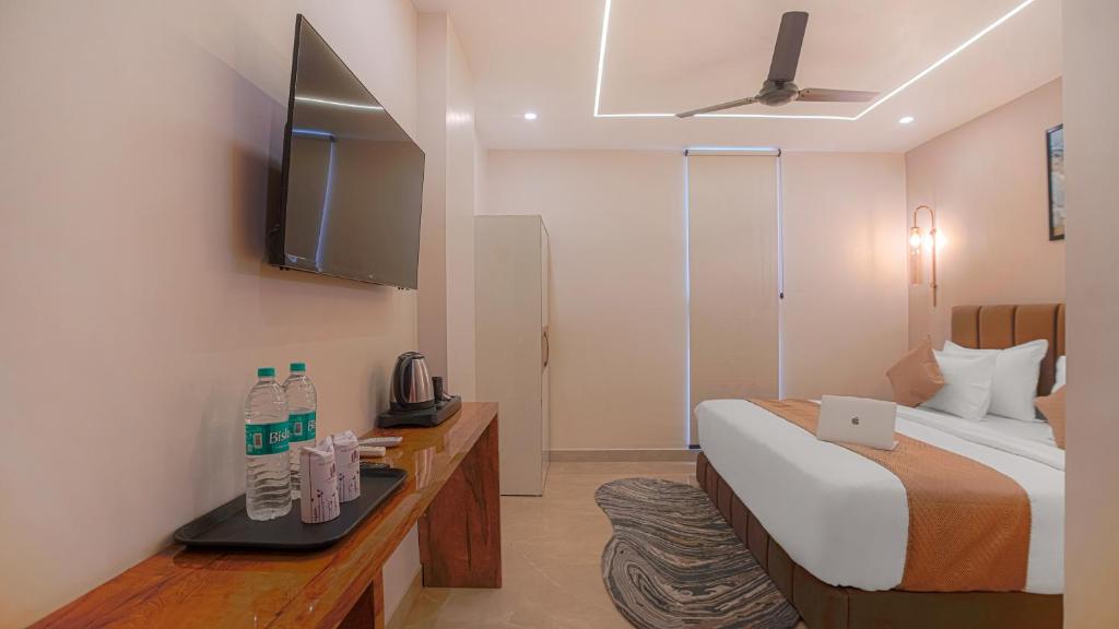 Postel nebo postele na pokoji v ubytování Perfectstayz Premium Varanasi