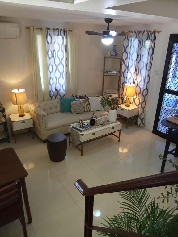 Posezení v ubytování Phoenix House Rental Properties