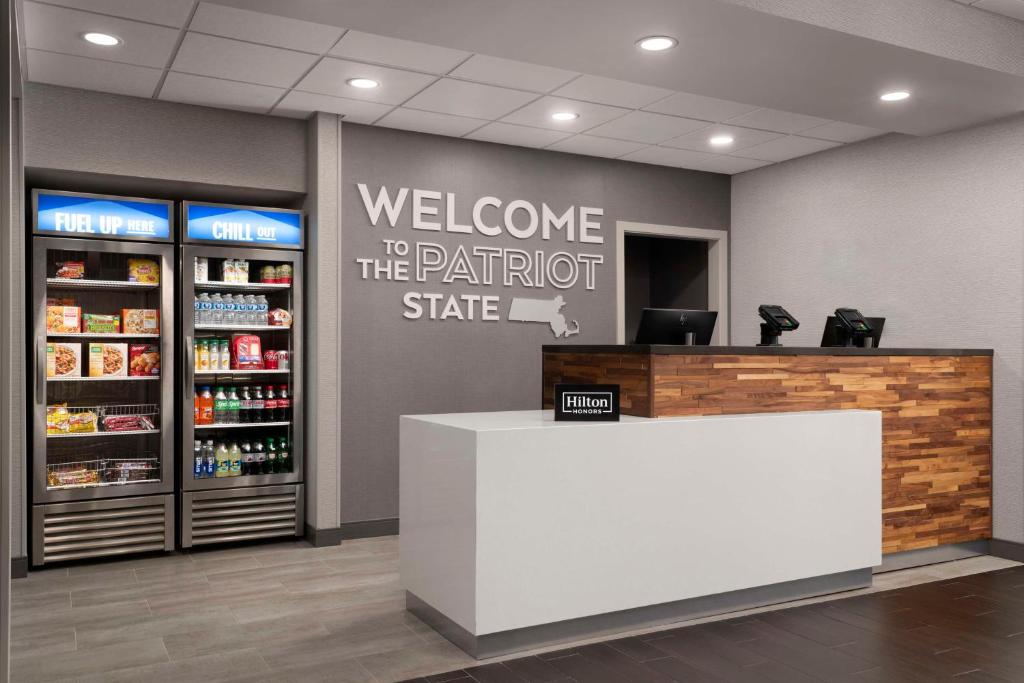 Hampton Inn Chicopee - Springfield photo