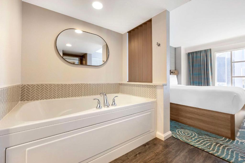 Hilton Grand Vacations Club Paradise Las Vegas - 
