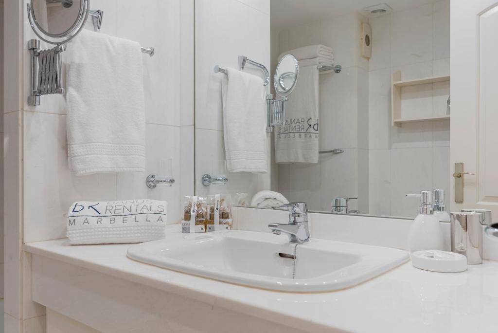 Koupelna v ubytování Espacioso y encantador apartamento en las gaviotas