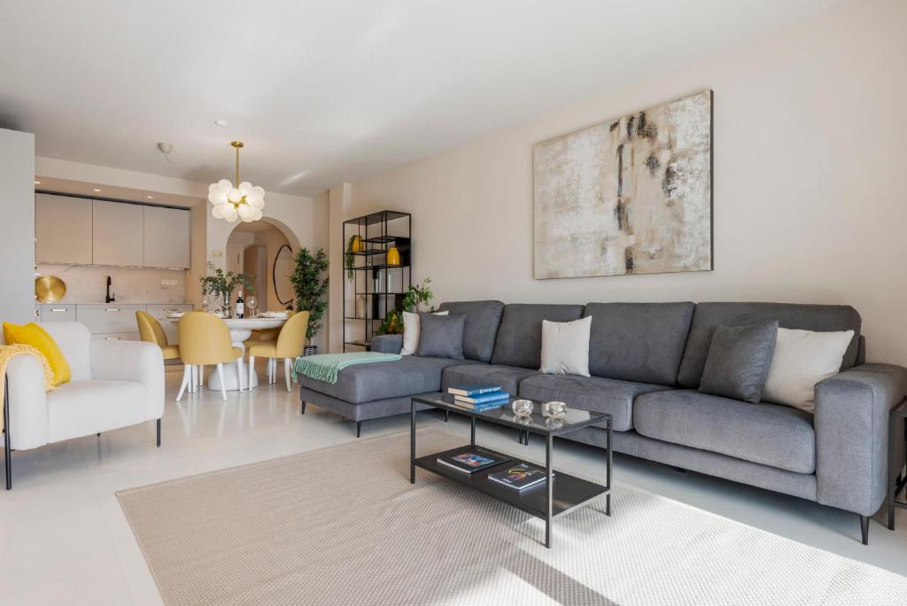 Posezení v ubytování Espacioso y encantador apartamento en las gaviotas
