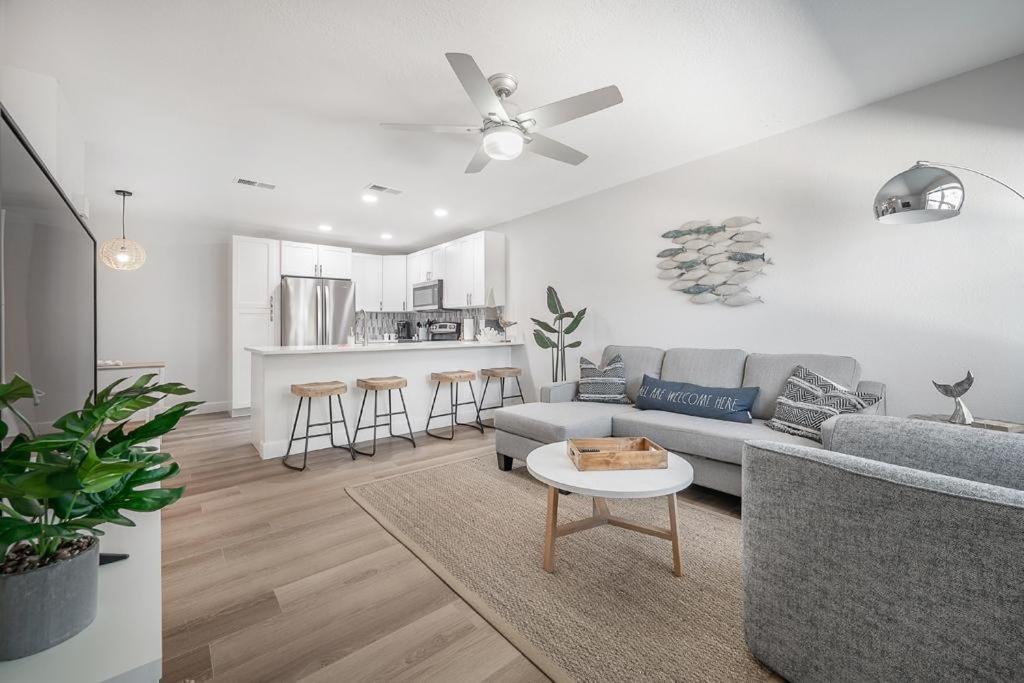 Newly Renovated Condo in Apollo Beach - Appartamento Con Due Camere Da Letto