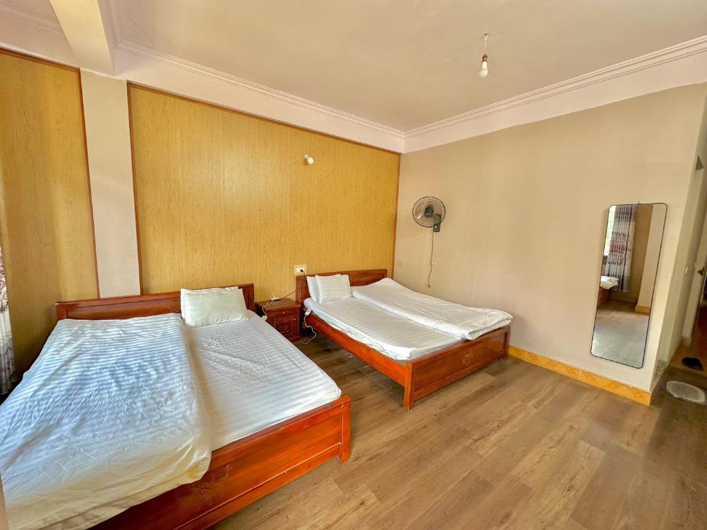 Homestay 715 - Standard Queen Room With Two Queen Beds