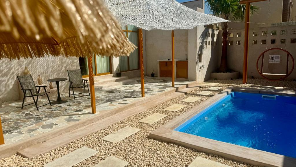 Bassein majutusasutuses One bedroom villa with private Swiming pool või selle lähedal