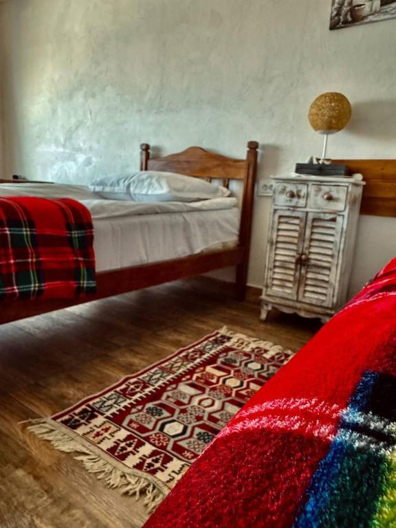 Postel nebo postele na pokoji v ubytování Art Hotel Sevan
