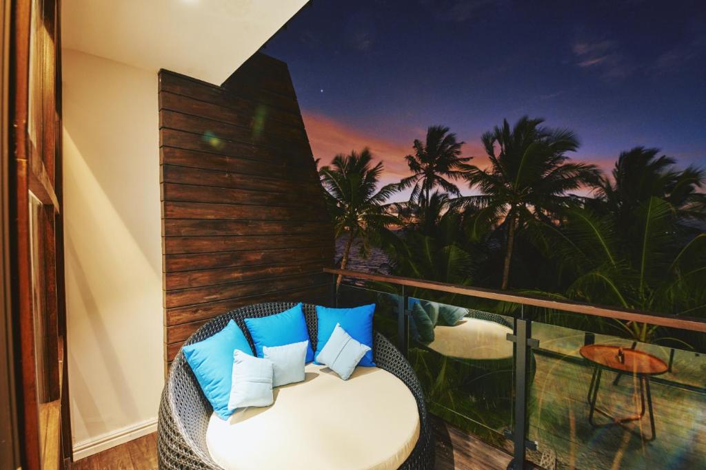 Balkón nebo terasa v ubytování Beach Hotel Dhigurah