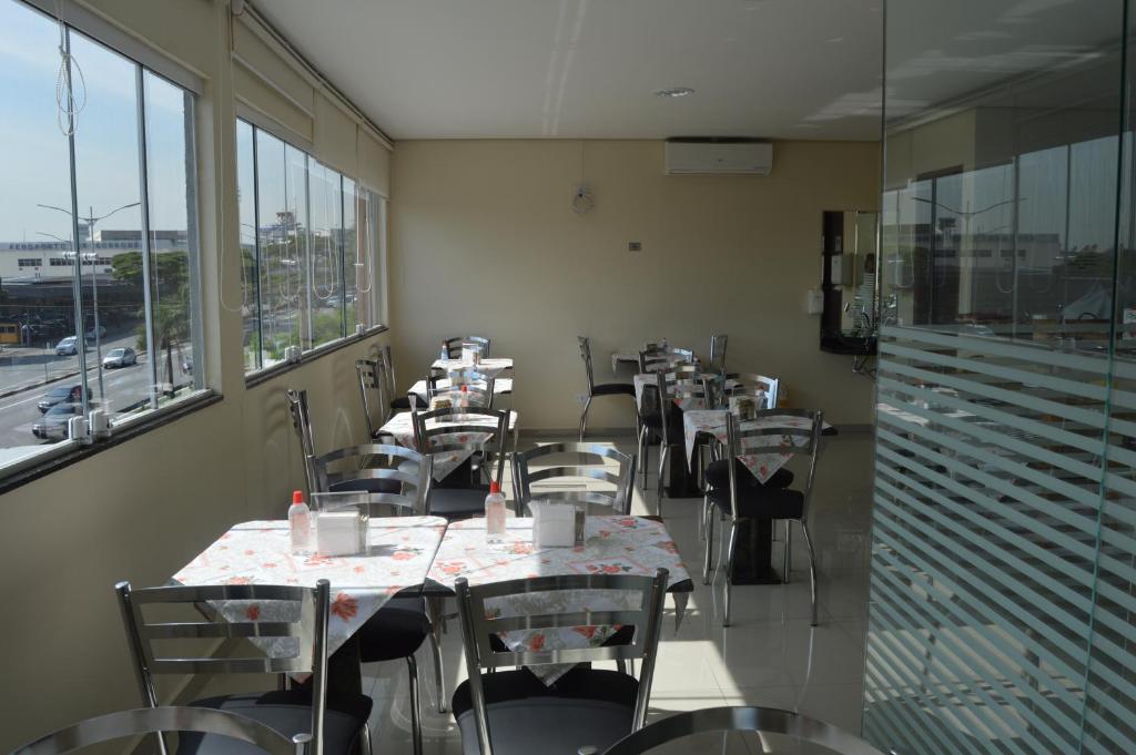  Aero Plaza Hotel