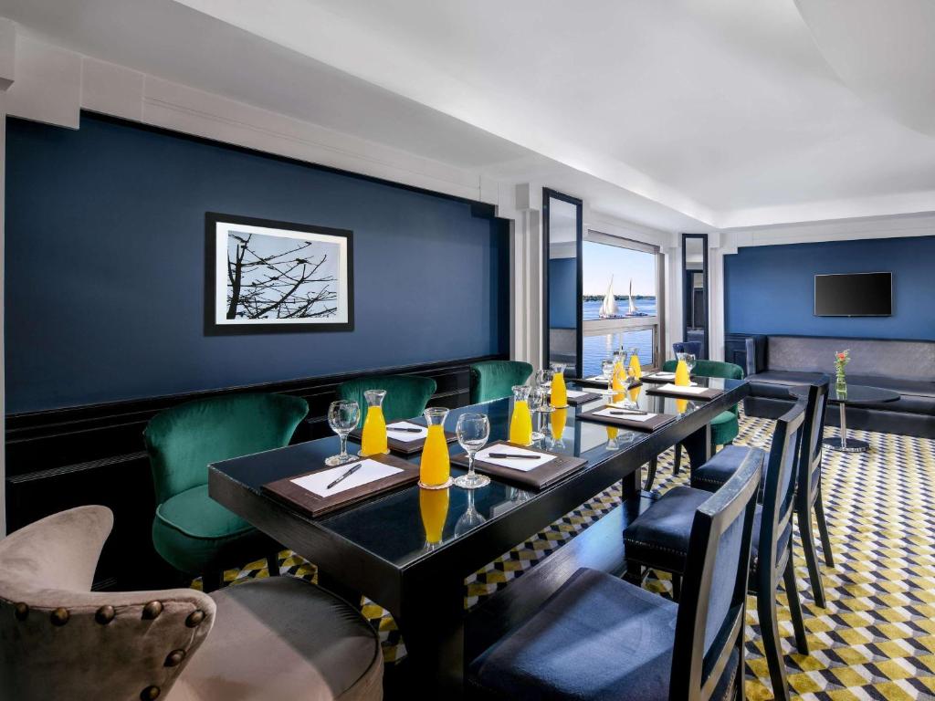 Posezení v ubytování Movenpick MS Hamees