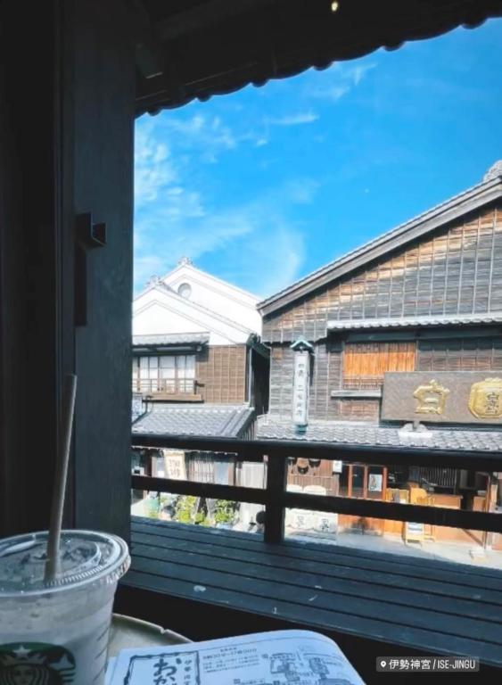 Un balcón o terraza de 民泊宿 i s e s h i m a 伊勢内宮前203