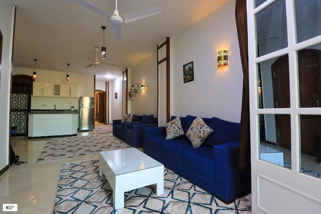 White House Apartments - Superior Suite