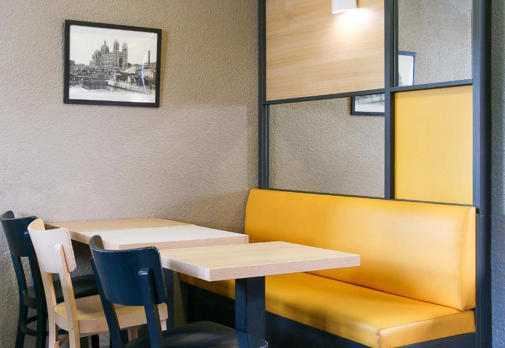 B&B HOTEL Marseille Estaque - Resim 38