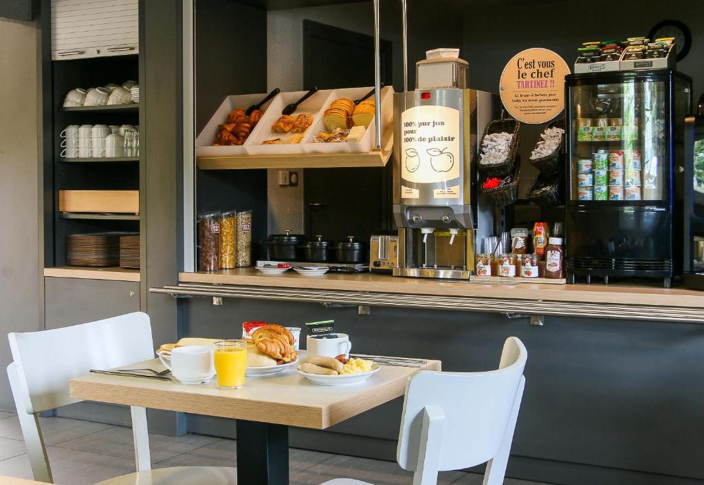 B&B HOTEL Marseille Estaque - Resim 28