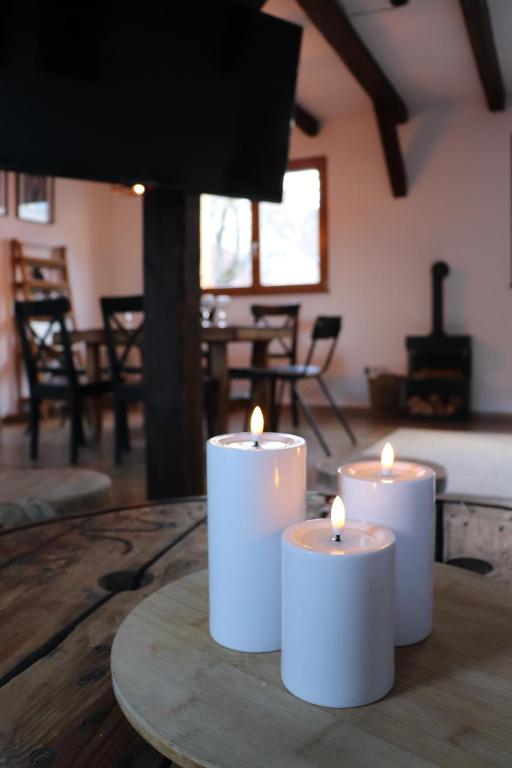 Posezení v ubytování Le Chalet de la Rivière