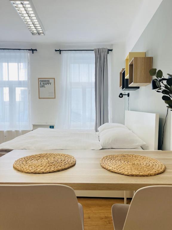 Letto o letti in una camera di 7nights Apartments Dominikánské naměstí