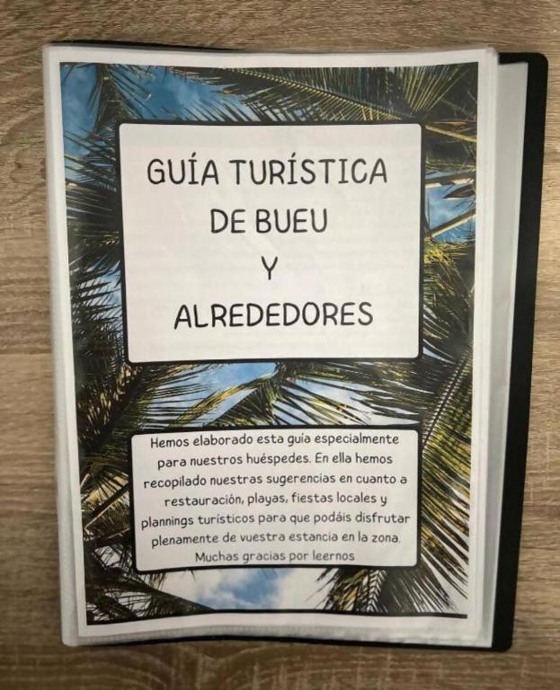 Certifikát, ocenenie alebo iný dokument vystavený v ubytovaní Apartamento céntrico cerca de la playa