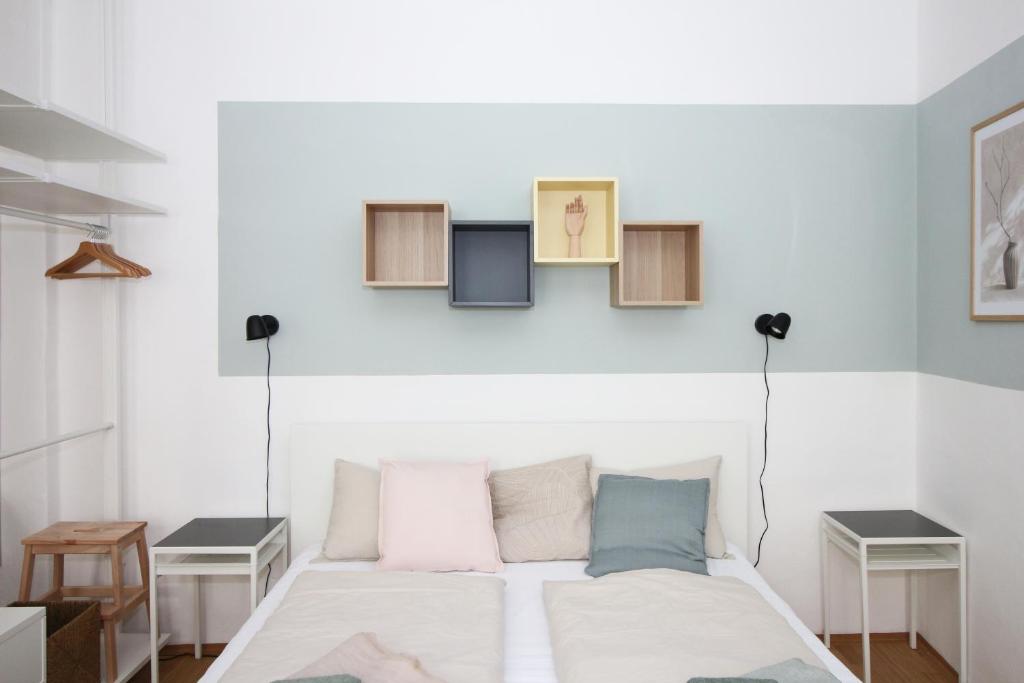 Letto o letti in una camera di 7nights Apartments Dominikánské naměstí