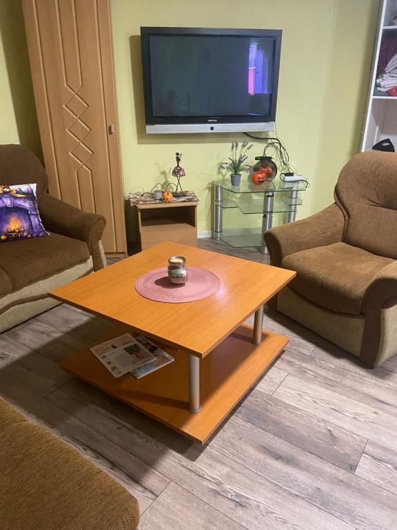 Μια τηλεόραση ή/και κέντρο ψυχαγωγίας στο Apartmán Luna