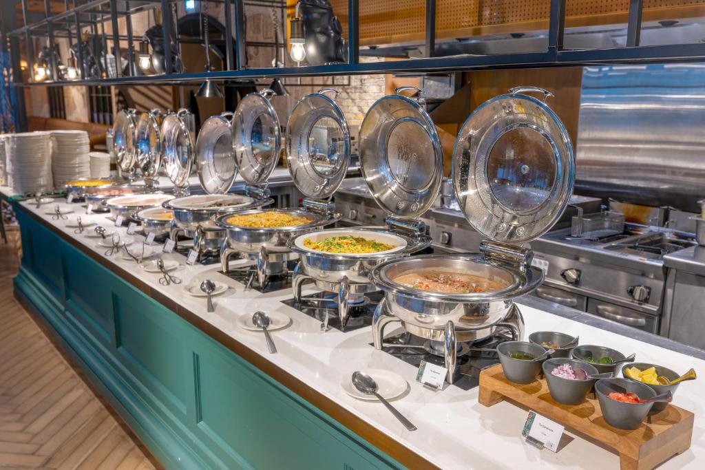 Premier Inn Dubai Barsha Heights - Resim 29