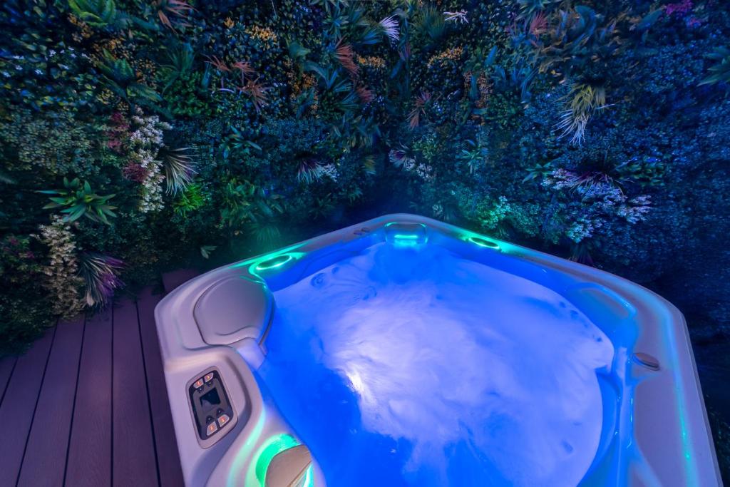 
Double Room with Spa Bath
