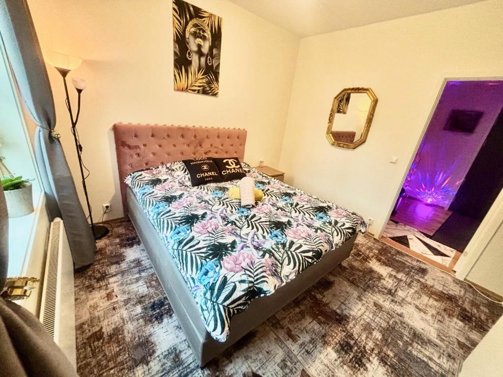 Postel nebo postele na pokoji v ubytování Comfortable room