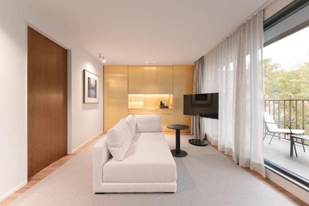 TV a/nebo společenská místnost v ubytování BoHo Hotel Budapest - Small Luxury Hotels