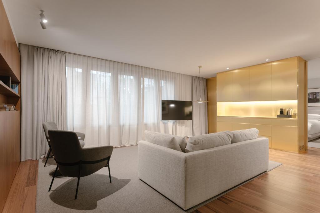 TV a/nebo společenská místnost v ubytování BoHo Hotel Budapest - Small Luxury Hotels