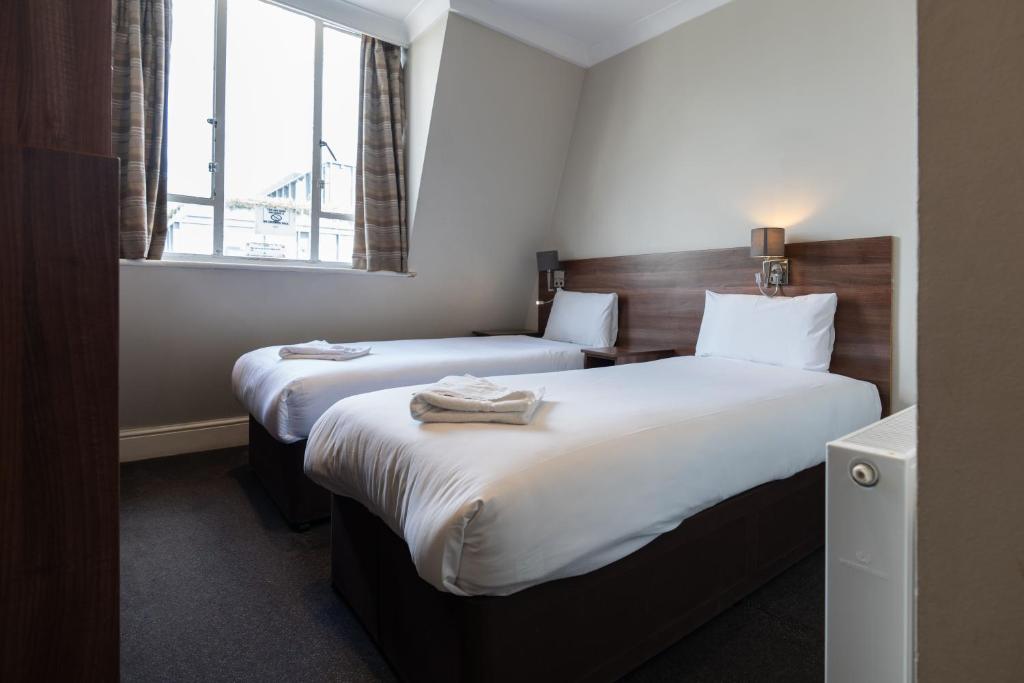 Ascot Hyde Park Hotel - Resim 6