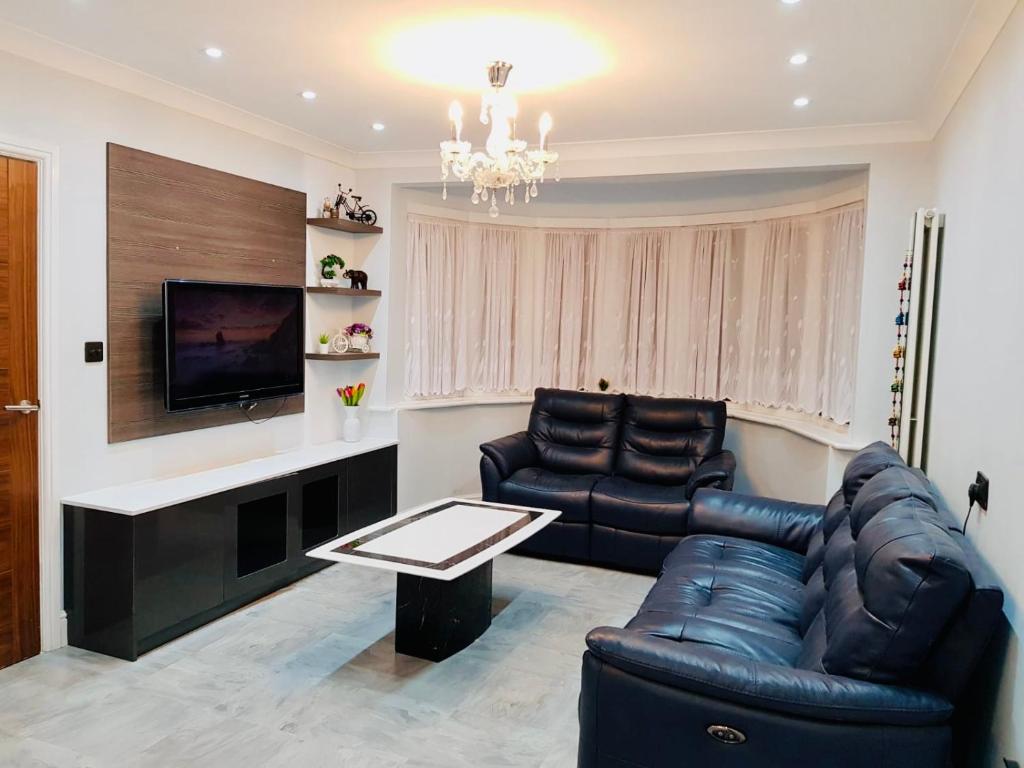 Χώρος καθιστικού στο Luxury 2 bed house with parking next to station and all shops