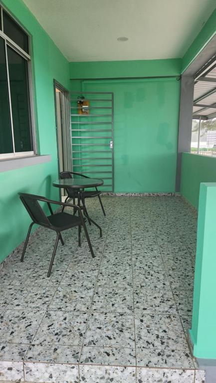 Balkón nebo terasa v ubytování Kelambu Beach Villa