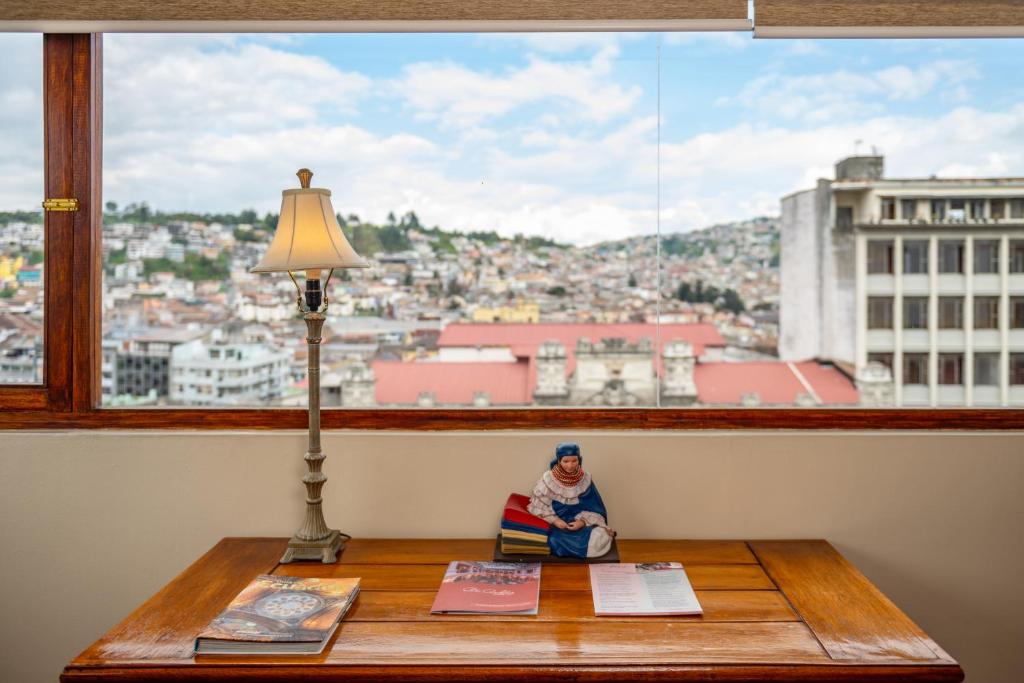 Nespecifikovaný výhled na destinaci Quito nebo výhled na město při pohledu z hotelu