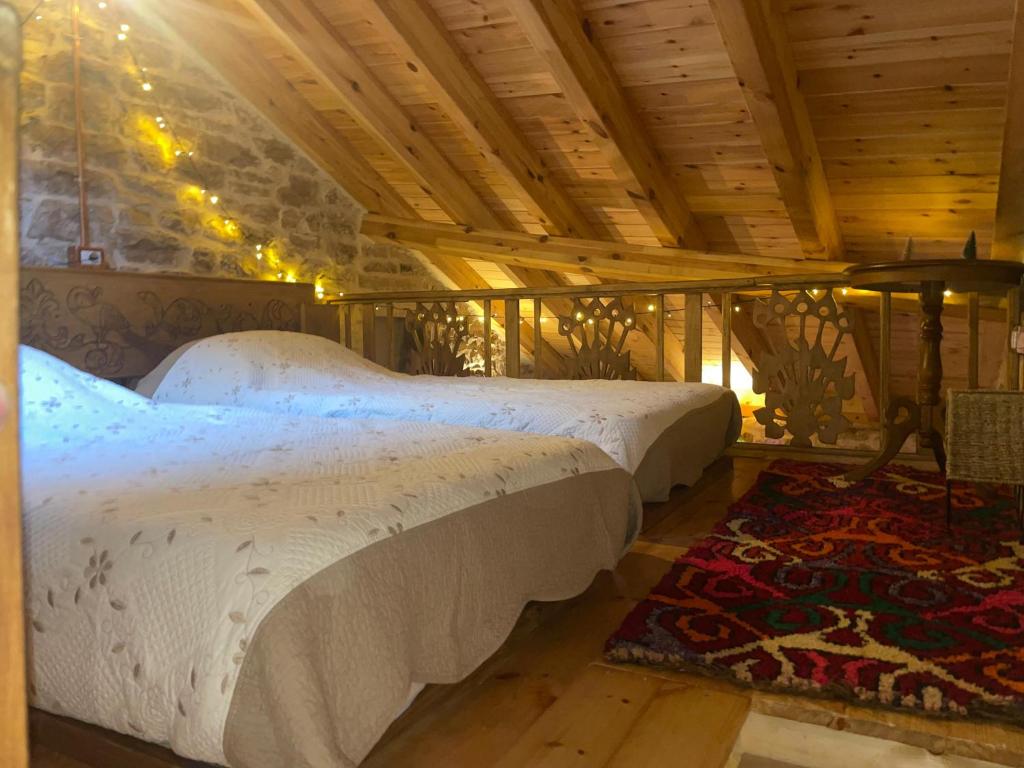 Postel nebo postele na pokoji v ubytování Old Room Bazaar