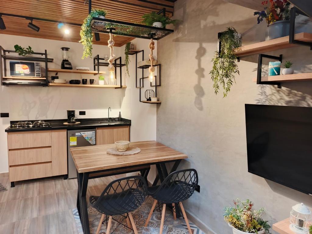Kuchyň nebo kuchyňský kout v ubytování Hope Aparta Lofts