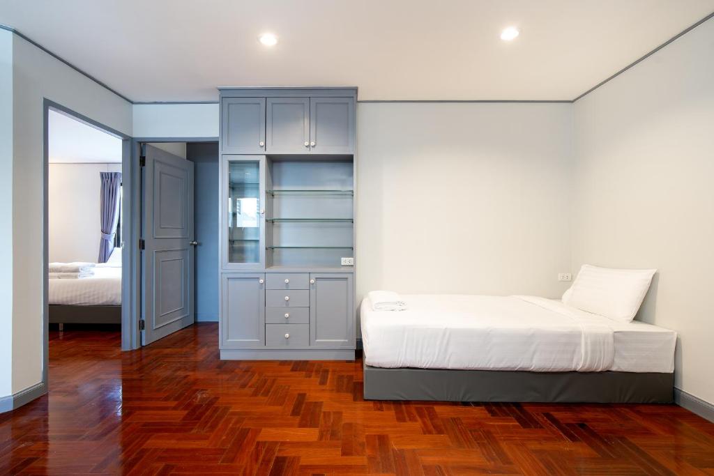 Capitel Rama 4 - Resim 22