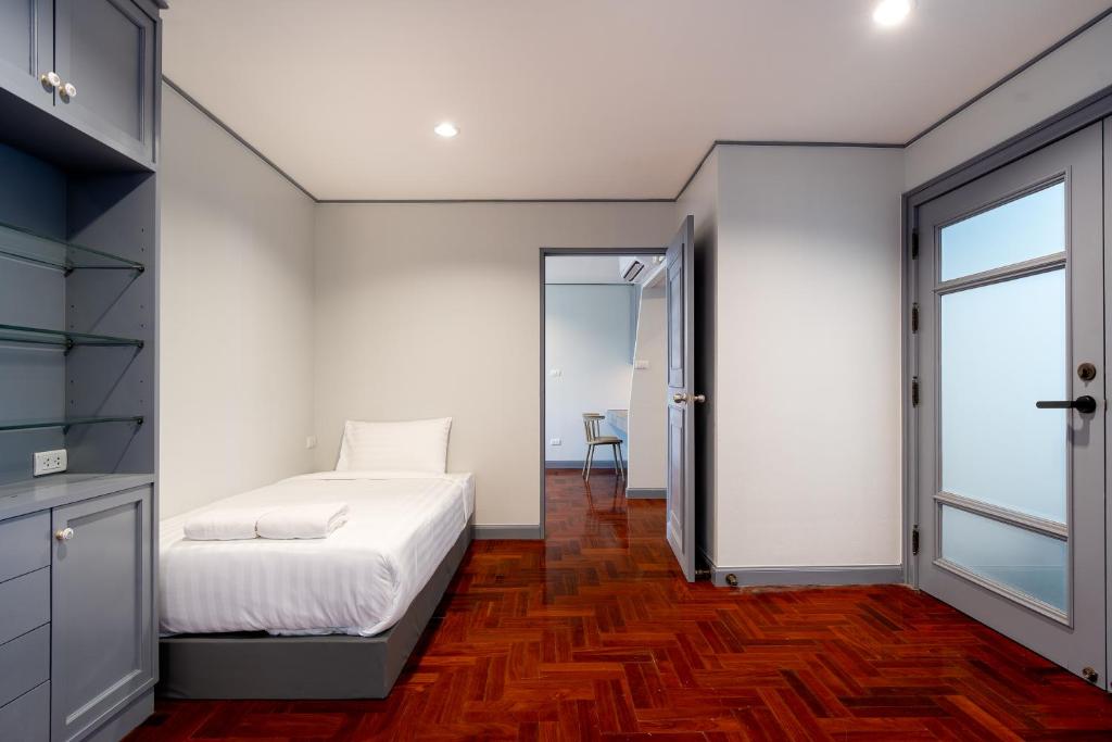 Capitel Rama 4 - Resim 21