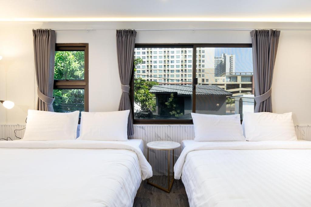 Capitel Rama 4 - Resim 11