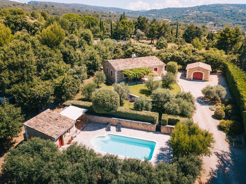 Location vacances maison piscine LIOUX LS2-92