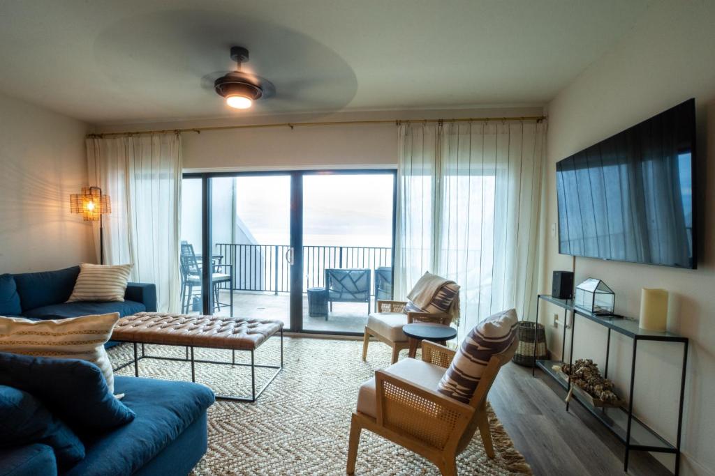 Gallery image of Emerald Hill Unit #14 Custom design throughout in Santa Rosa Beach