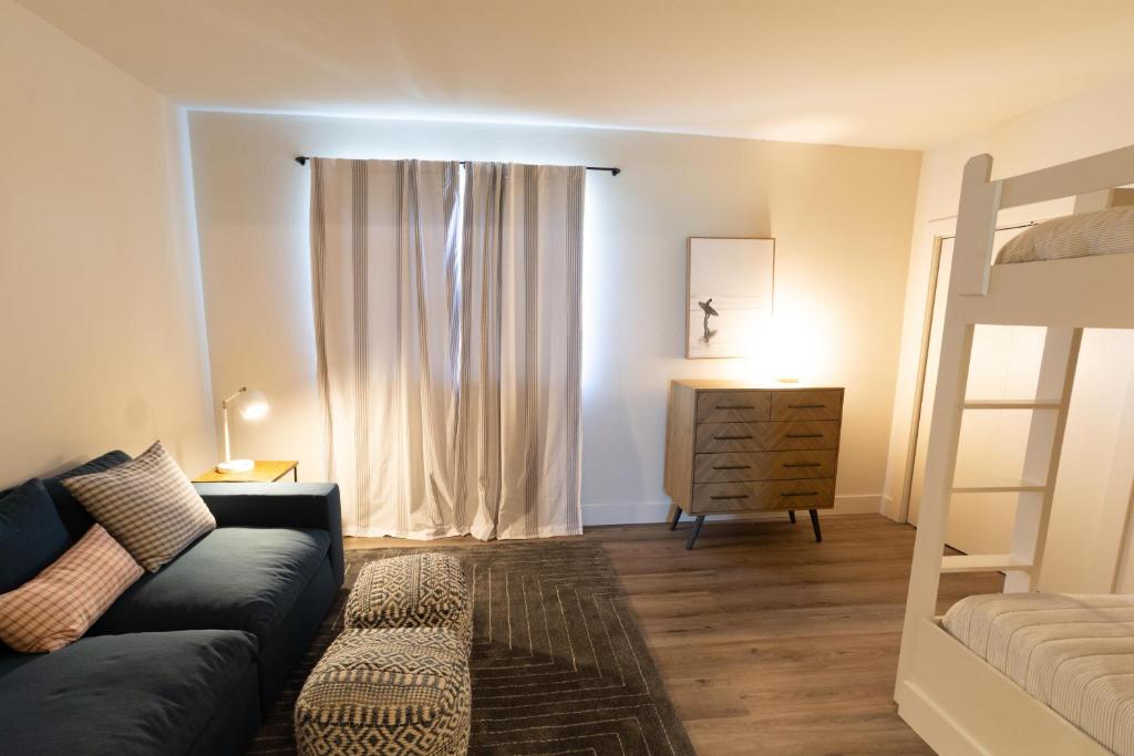 Gallery image of Emerald Hill Unit #14 Custom design throughout in Santa Rosa Beach