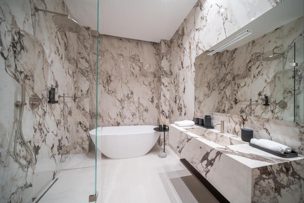Koupelna v ubytování Damas Suites Budapest